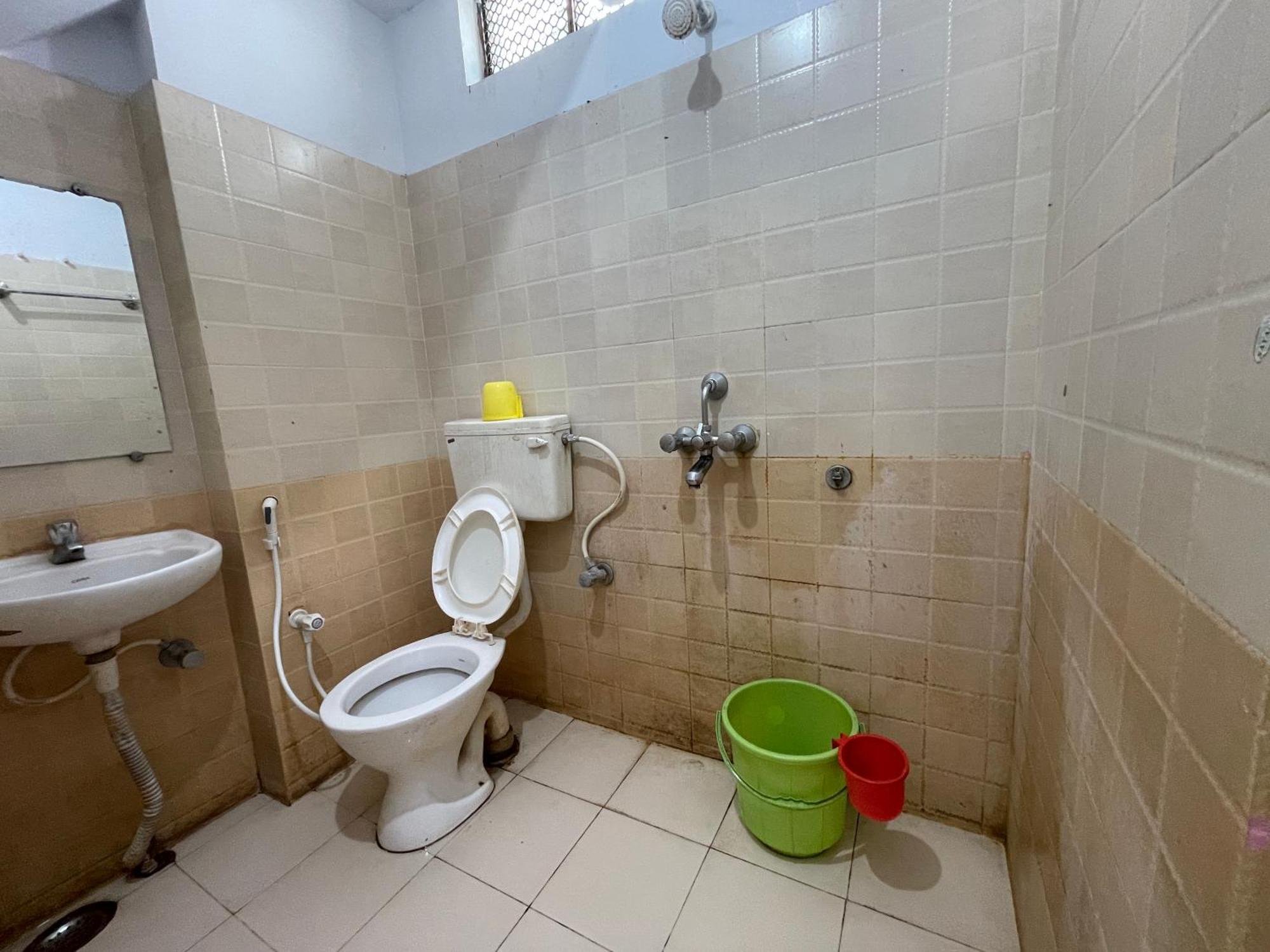 Hotel Pushpashree Near Sea Beach-puri Puri
