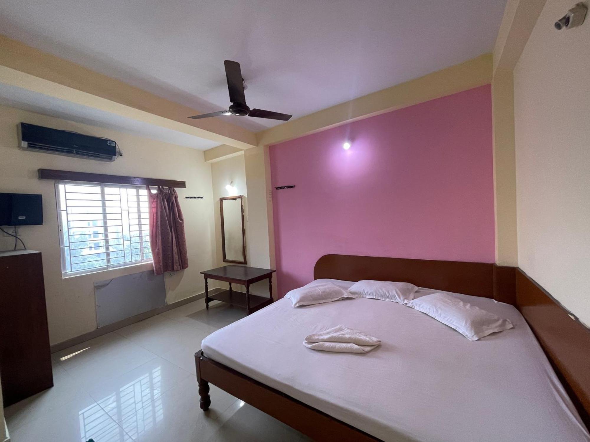 Pushpashree Near Sea Beach-puri