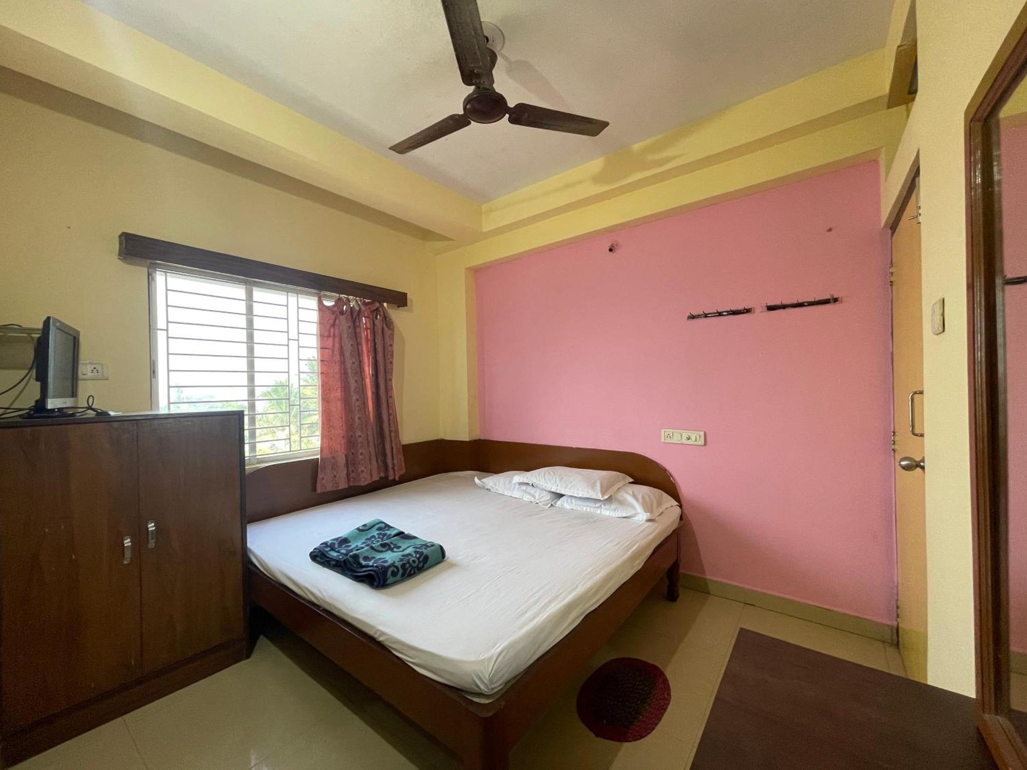 Hotel Pushpashree Near Sea Beach-puri Puri