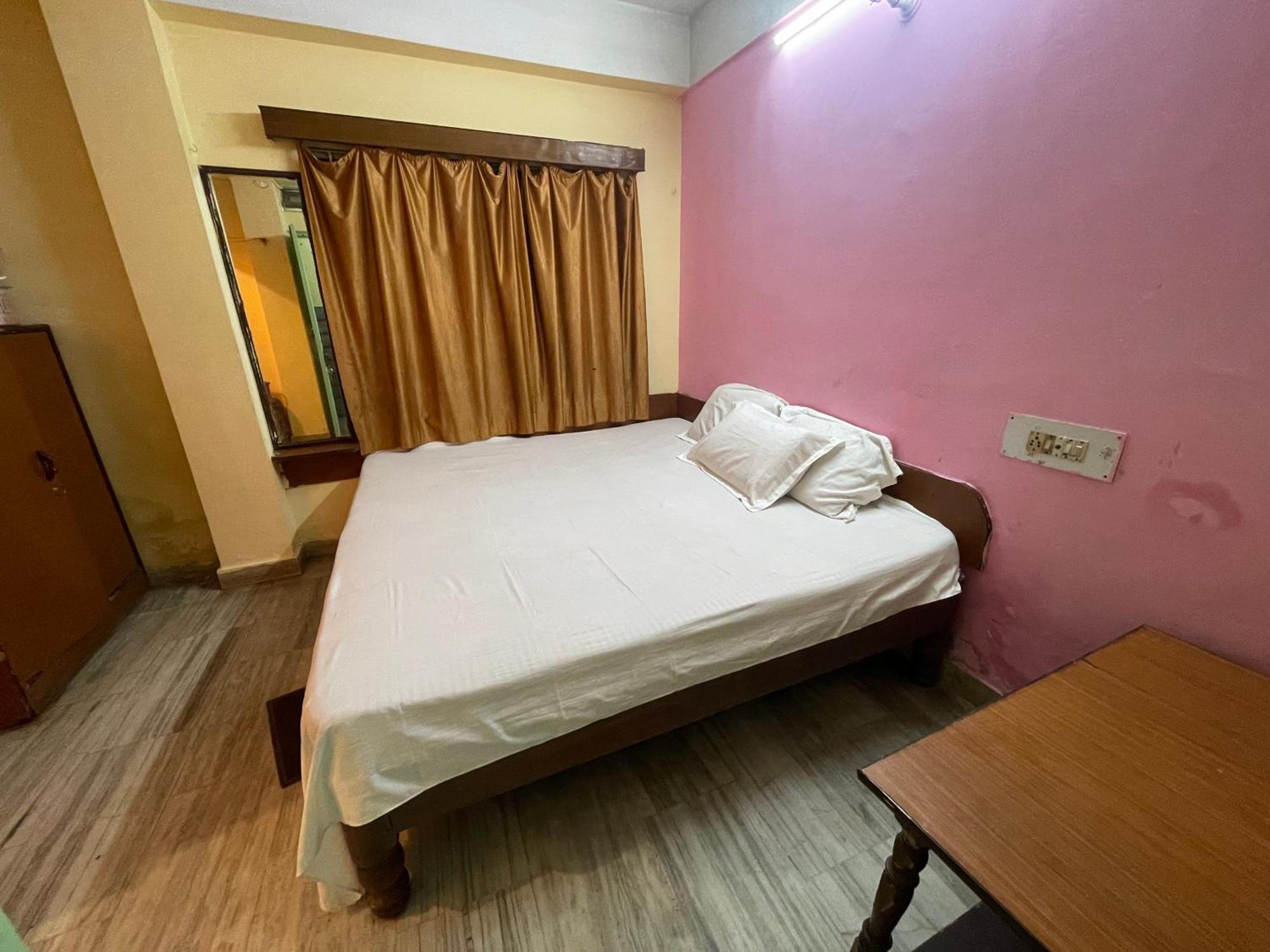 Pushpashree Near Sea Beach-puri 3* Puri