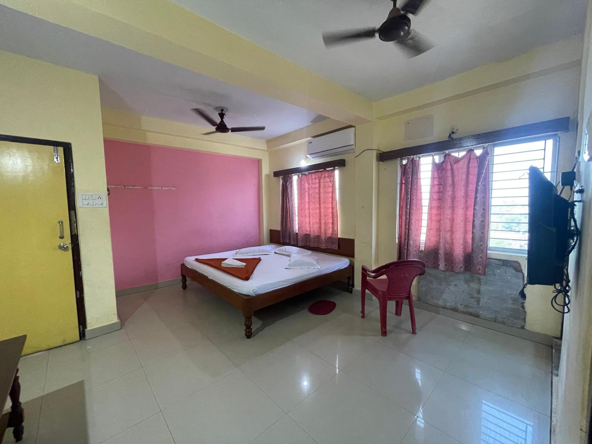 Pushpashree Near Sea Beach-puri