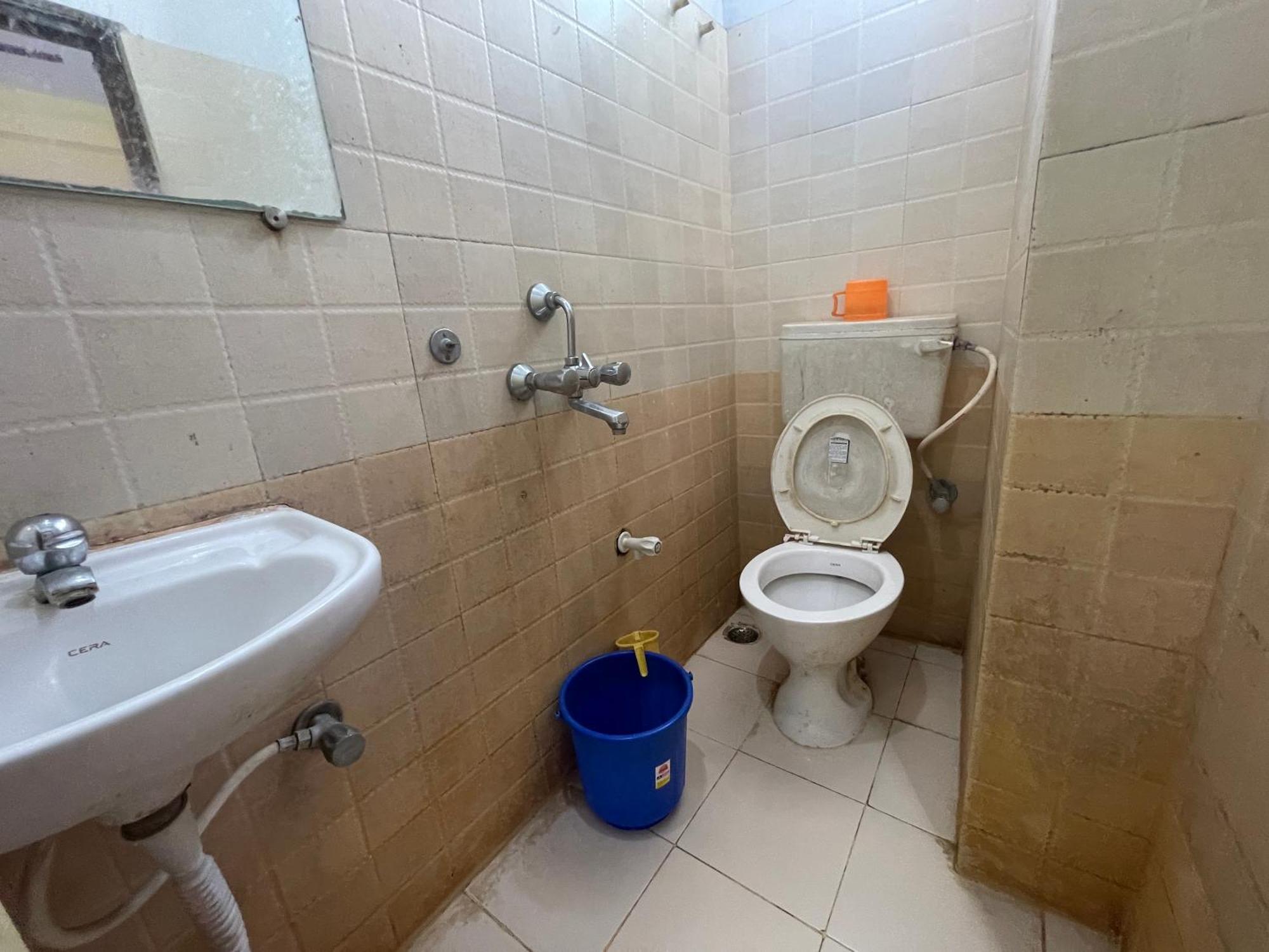 Pushpashree Near Sea Beach-puri 3*