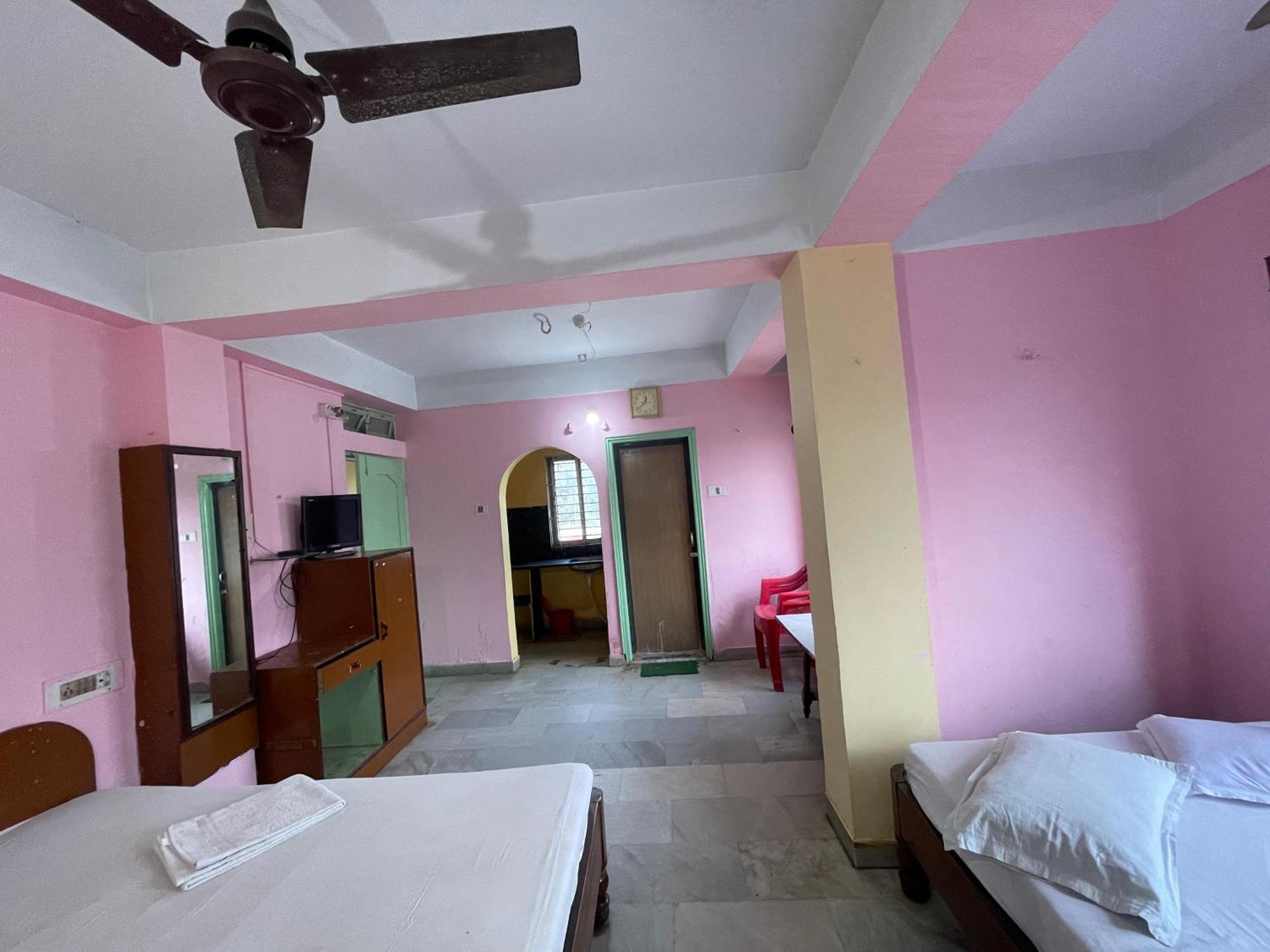 Pushpashree Near Sea Beach-puri 3* Puri